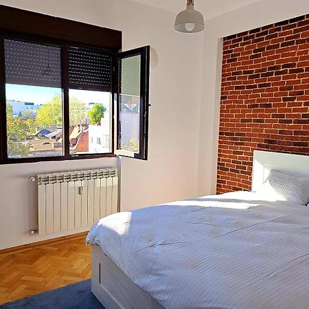 Classy Apartment With Parking In The City Center Bucharest Luaran gambar